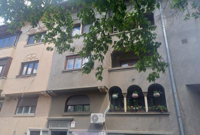 Muncii -Agricultori -4 camere -2 locuri parcare - 1