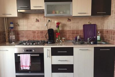 Apartament de vînzare  2 camere modelul Decomandat - 1
