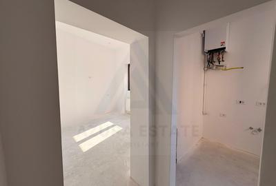Garsonieră renovata 35 mp etaj 1 dispune de  pivnita in zona Centrala - 1