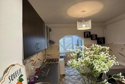 Apartament cu 2 camere decomandat în Cug