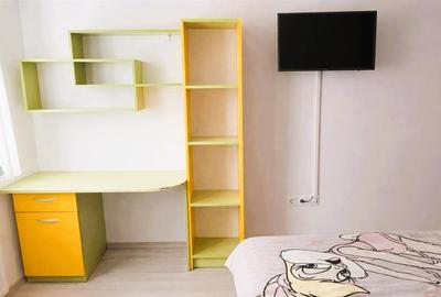 Apartament 3 camere mobilat si utilat. Parcare si boxa incluse in pret. Zona Tra - 4