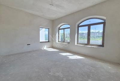 Casa generoasa cu 7 camere, 3 bai, dressing si parcare – Sura Mica - 6