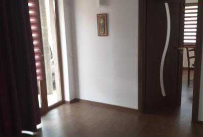 Casă cu 4 camere în Mureșeni