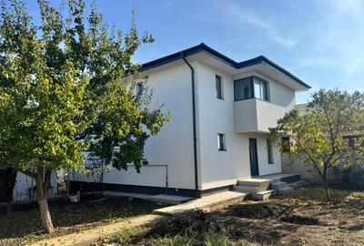 CASA MODERNA SI BINE CONSTRUITA CU CRAMA SI TEREN GENEROS - 5