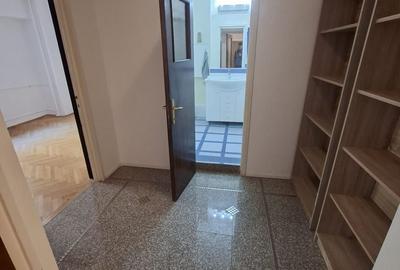 Apartament de inchiriat 3 camere Ultracentral Metrou Universitate L349 - 10
