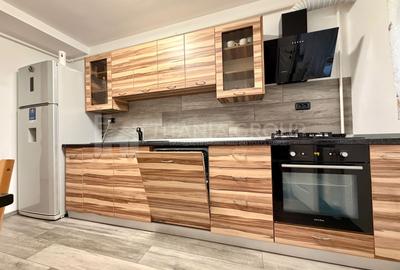 Apartament cu 3 camere, 2 bai  - zona Tractorul - 11
