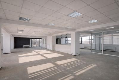 Birouri 200 - 330 mp | Expozitiei - Piata Presei Libere | Comision 0% - 10