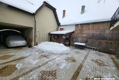 CASA REZIDENTIALA DE LUX + 5 SPATII COMERCIALE CU CHIRIASI - 12