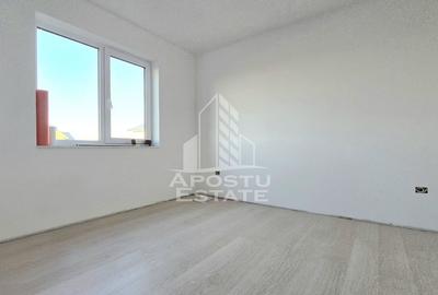 Casă individuală cu 4 camere în Giarmata