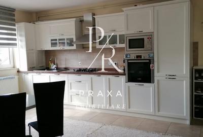 Apartament cu 3 camere semidecomandat în Florești