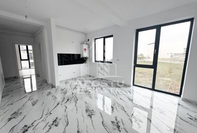 Apartament cu 2 camere decomandat în Giroc