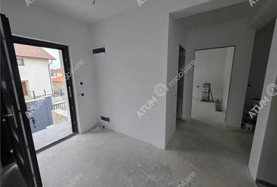 Casa individuala cu 4 camere si curte libera de 330 mp in Selimbar - 15