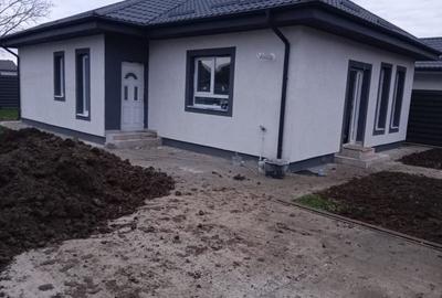 Casa 4 camere, Crevedia-Manastirea - 1