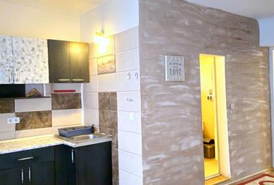 Apartament cu 2 camere, la casa - zona centrala - 1