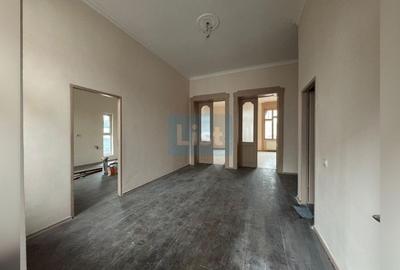 FARA COMISION! Apartament 154 mp, etaj 2/2 +M, CALEA DOROBANTILOR - 4