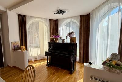 Vilă exclusivistă cu 5 camere si  piscină încălzită cu 918 mp teren - 4