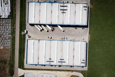 Parc industrial cu platformă betonată lângă A1 - 13