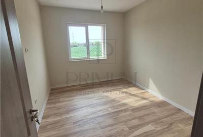 Duplex pe parter - 3 dormitoare - zona foarte buna - gata de mutat - 8