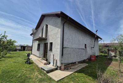 Mihailesti, vanzare vila P+M, 258mp, teren 912mp. - 5