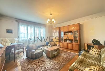 Casa spatioasa de vanzare cu front 27 ml in zona Andrei Muresanu - 12