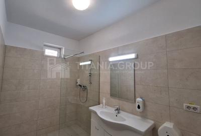 Apartament cu 3 camere, curte si loc de parcare Str. Lunga - 8