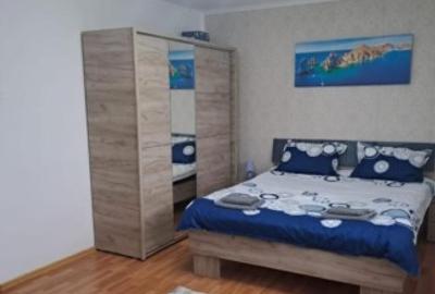 Proprietar inchiriez garsoniera 340 euro sau 490 euro utilitati parter Astra - 1