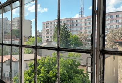 Apartament mare, S U 81 mp, doua cam, 2/2, central, zona Dinamo, 130000 euro - 8