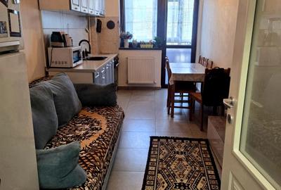 Ap 2 camere + parcare , etaj 2/4 , Str.Pepinierei - 2