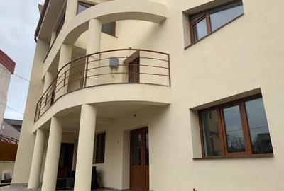 VILA SUPERBA | 7 CAMERE | ZONA BANCI Electricitate inclusa in chirie - 3