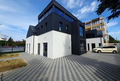 Cladire ideala pentru birouri, clinica, gradinita, 338mp,  6 parcari - 1