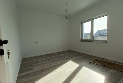 Casă de vânzare în Valea Lupului, Iași – 4 Camere si Beci - 14