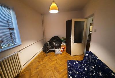 Apartament cu 2 camere, zona Podu Ros - 2