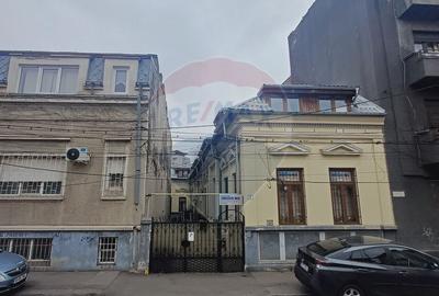 De vanzare Casa Vila București S+P+M in Sector 1 - 1