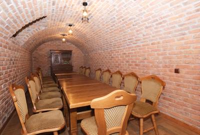 Hotel/Pensiune, 850 mp în Cheia