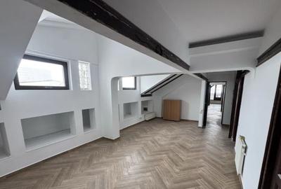 Spatiu birouri mansarada |Titulescu | Banu Manta - 1