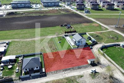 Teren intravilan construibil, utilități complete Str. Cetății - Comision 0 - 1