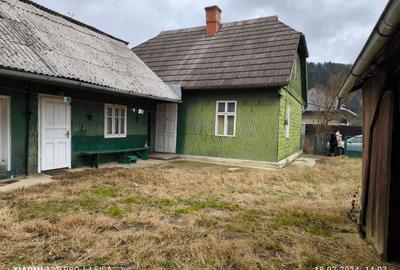 CASA DE VANZARE + ANEXE 2500 MP / PUTNA - 8