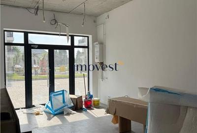 Spatiu comercial cu 3 locuri de parcare in complexul Smarald - 6