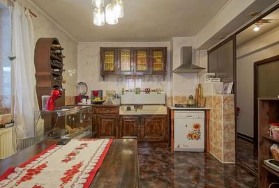 Hotel / Pensiune cu 14 camere/strada Tomis - 36