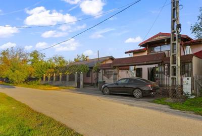 COMISION 0% | 2 Case cu Spatiu Comercial | Teren 1019mp | 540 eur/mp - 1