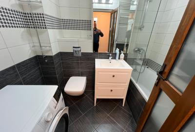 Apartament 3 camere dec, recent renovat – zona Centrală, str. C-tin Noica - 12