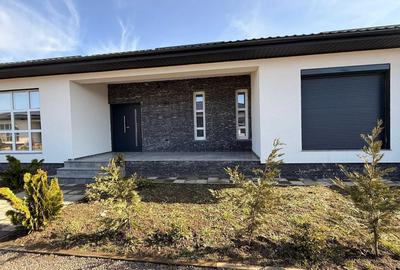 Vila Domnesti | Panouri Fotovoltaice | Curte 300mp | - 1