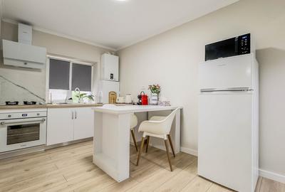 Casa cu 3 Apartamente - Zona Sagului(Shopping City) - 0% COMISION - 10