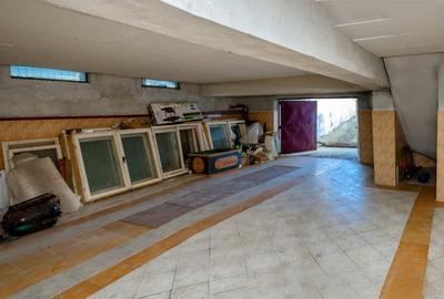 Oportunitate Exclusivă de Investiție în Câmpina Muscel Vila 12+ camere 750 mp - 13