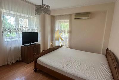Închiriere apartament 3 camere spațios, zonă centrală, aproape metrou - 1