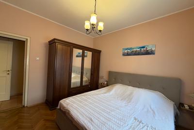 Apartament lângă Piața Univeristatii,pe Bd Carol I,centrala de bloc - 13