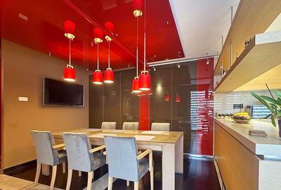 PENTHOUSE EXCLUSIVIST - 4