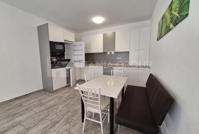 Apartament cu 3 camere, curte si loc de parcare Str. Lunga - 2