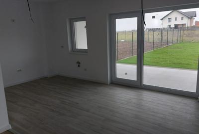 Comision 0%! 1/2 Duplex P+1, 4 camere, 105mpU, 351mpT, Giarmata! - 3
