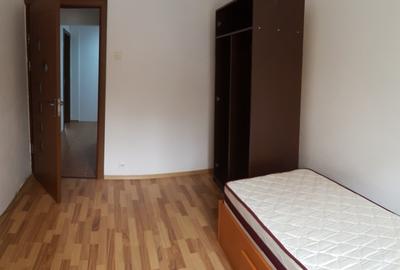 Apartament cu trei camere, decomandat, semimobilat, la parter, Bistrita Lac - 8